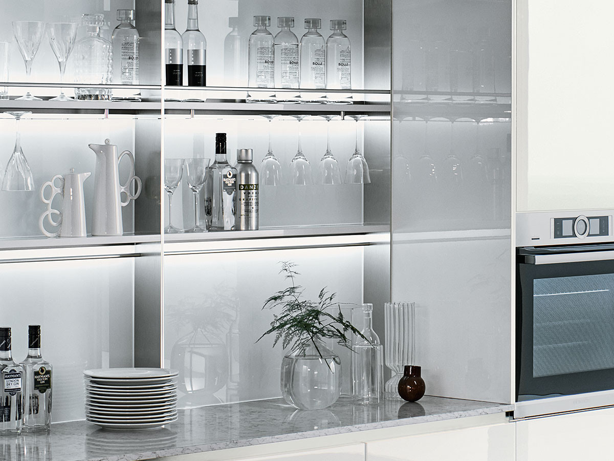 Les conseils de Veneta Cucine pour l’entretien de votre cuisine en acier. Entrez et découvrez maintenant comment en prendre soin pour maintenir intacte sa beauté dans le temps !